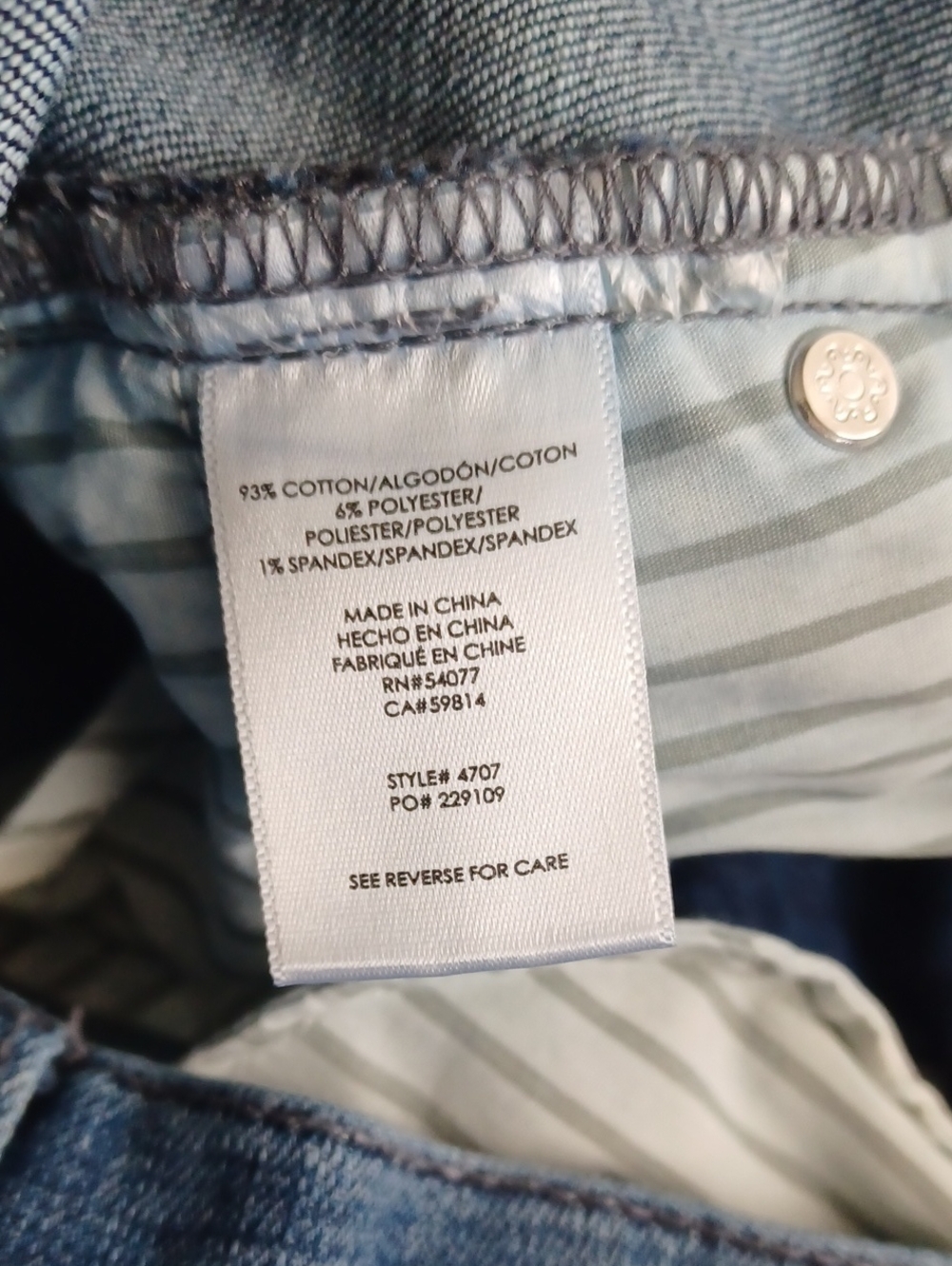 Cabi Soho Cropped Jeans Sz.4. Rear Stitched Seam. L.26.5". R.9.5". W.27". - Picture 4 of 8